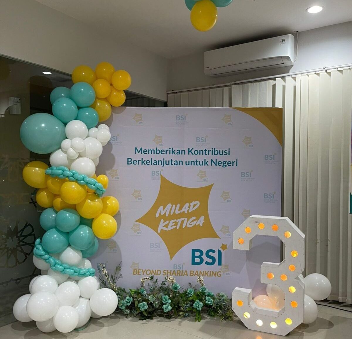 garland balloons lombok